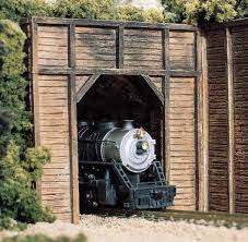 Timber Single Track Tunnel Portals Unpainted Hyrdrocal (2 Pack)