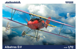 Albatros D.V Weekend Edition (1/72 Scale) Airplane Model Kit