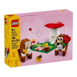 LEGO Hedgehog Picnic Date Building Set 40711