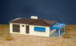 RANCH HOUSE - CREAM & BROWN (HO SCALE)