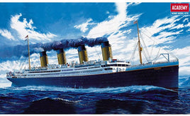 Titanic (1/400 Scale) Boat Model Kit