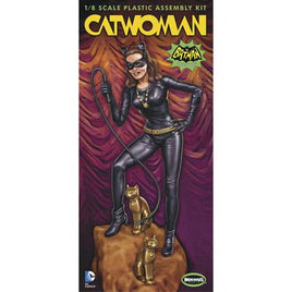 1966 Catwoman (1/8 Scale) Figure Model Kit