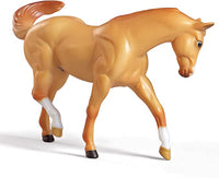 Breyer Stablemates Red Stable Playset