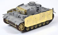 PzKpfw III Ausf M with Side-Skirt (1/35 Scale) Military Model Kit