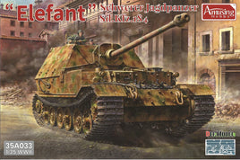 "Elefant" Schwerer Jagdpanzer Sd.Kfz.184 with interior (1/35th Scale) Plastic Model Kit