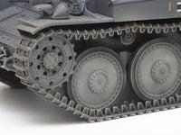 German Light Tank Panzerkampfwagen 38 Ausf.E/F (1/35 Scale) Plastic Military Kit