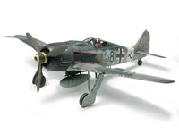 Focke-Wulf Fw190 A-8/A-8 R2 (1/48 Scale) Aircraft Model Kit